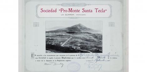 Documento dun diploma de 1922 outorgado á Sociedad Pro-Monte Santa Tegra,  dixitalizado grazas ás axudas do FEDER.